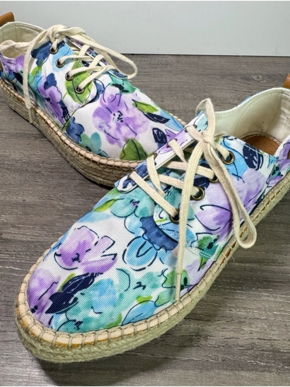 Coconuts Matisse Grateful Floral Canvas Espadrille PlatformSneakers size 7